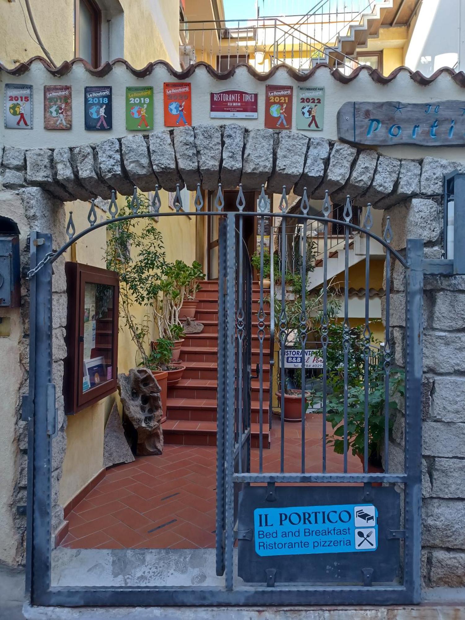 B&B Il Portico Orgosolo Buitenkant foto