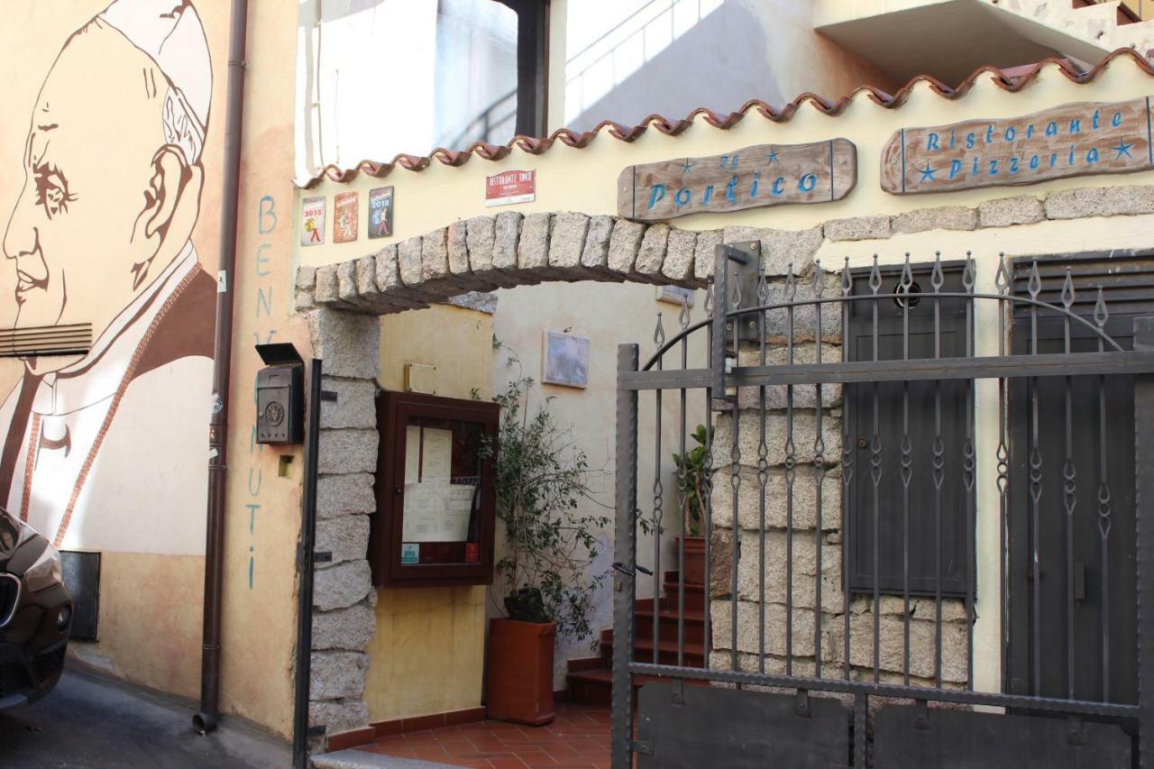 B&B Il Portico Orgosolo Buitenkant foto